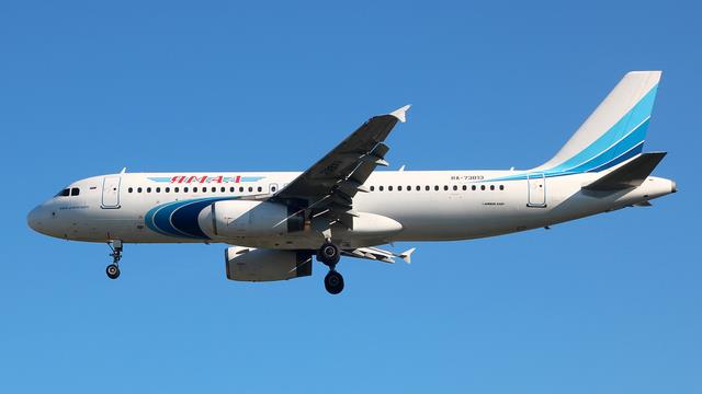RA-73813:Airbus A320-200:Ямал